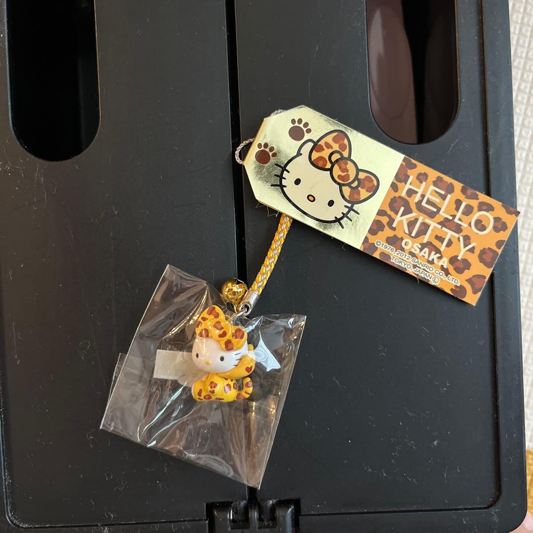 新品・未使用　ご当地キティ　大阪限定　ヒョウ柄　根付けストラップ　レア