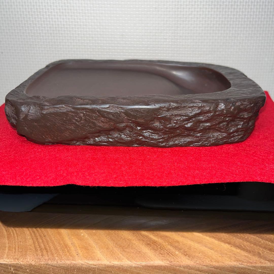 ⭕️赤間硯　野面硯　植野玉泉堂　6寸大　34mmの厚手　墨たっぷり　会津漆塗箱付き