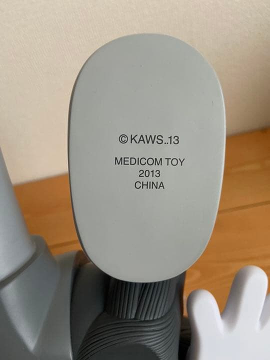 正規品　カウズ OriginalFake フィギュア 人体模型 グレー KAWS