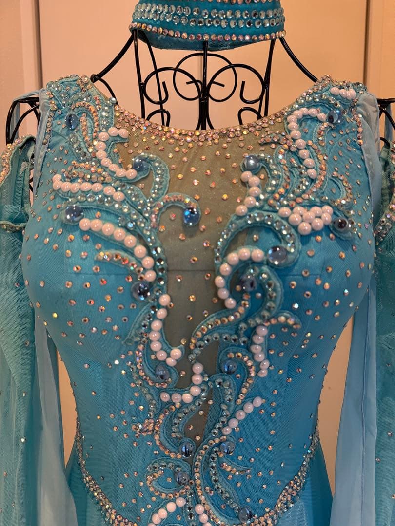 ダンスドレス　水色　(表示サイズＬ)