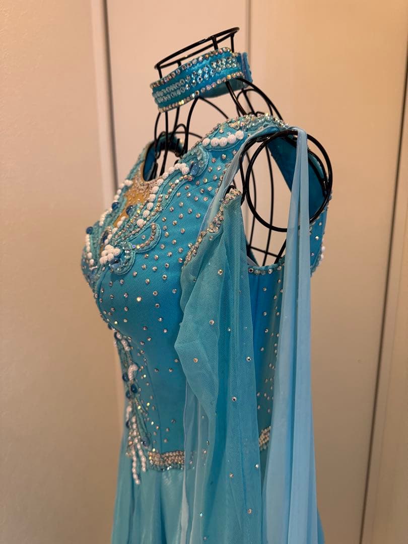 ダンスドレス　水色　(表示サイズＬ)