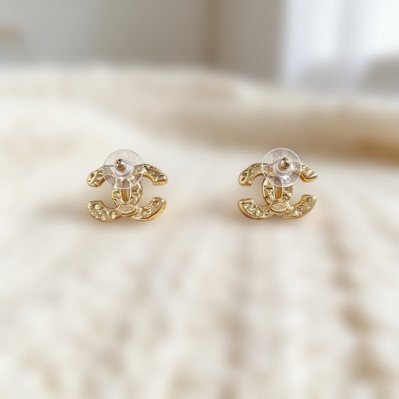 CHANEL ゴールド ピアス