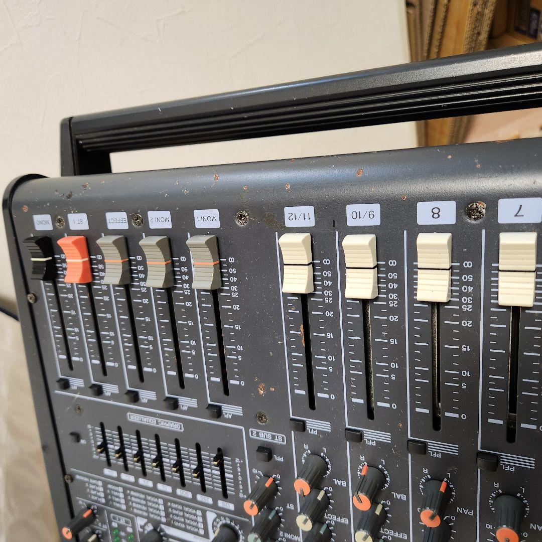 配信機器・PA機器・レコーディング機器 YAMAHA EMX2000 powered mixer