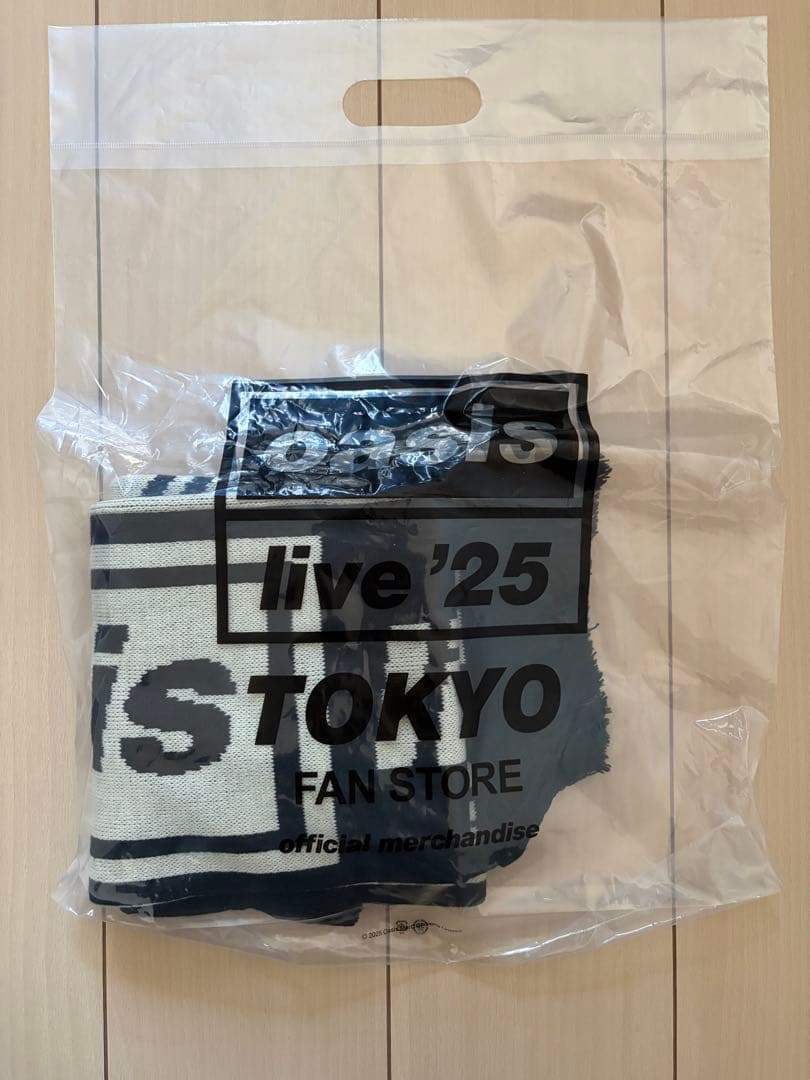 oasis フットボールスカーフ live '25 新品未使用　ステッカー付き