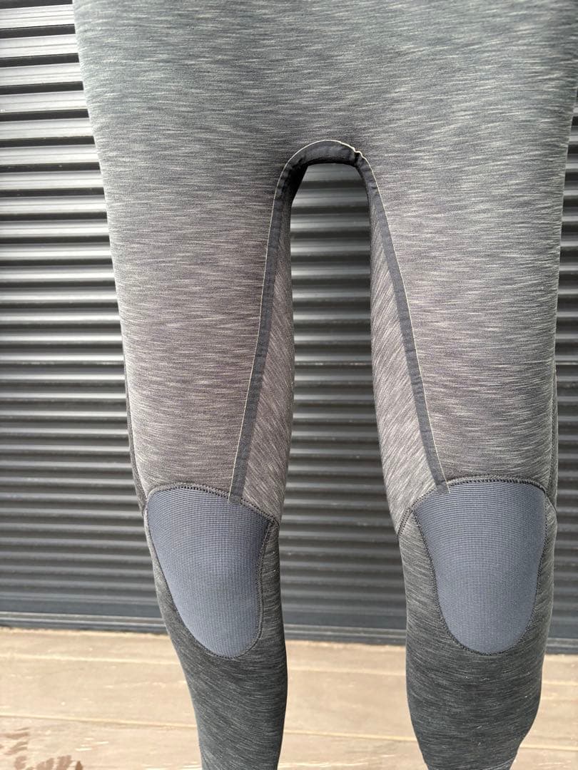 REVOレボリューション 高級素材セミドライ・フルスーツ【L〜XL相当】