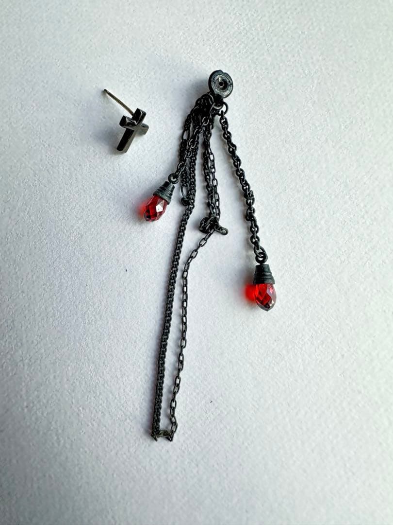 VAMPS FC限定ピアス『BITE II』