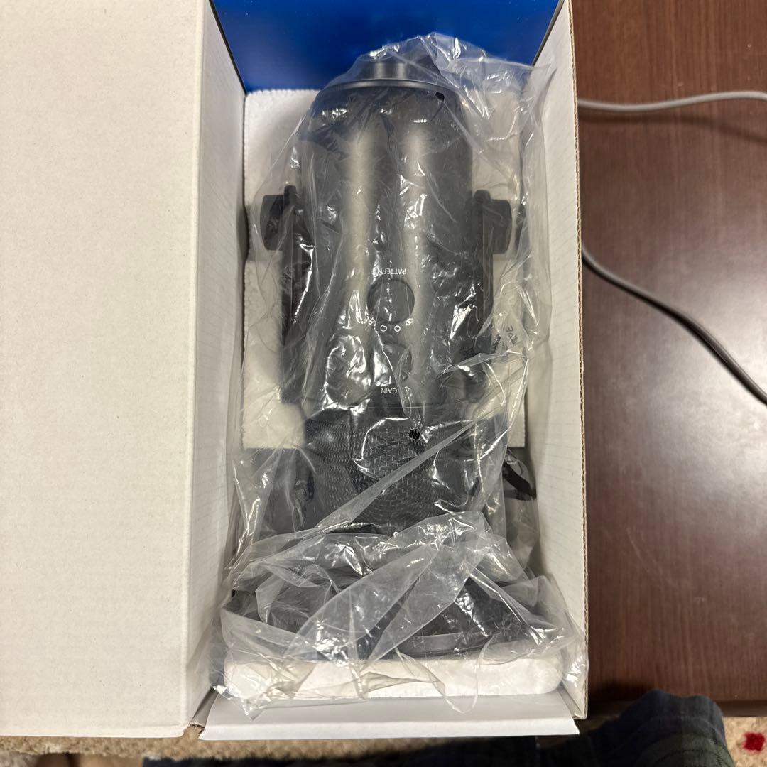【美品】Blue Yeti USBコンデンサーマイク (ケーブル交換済み)