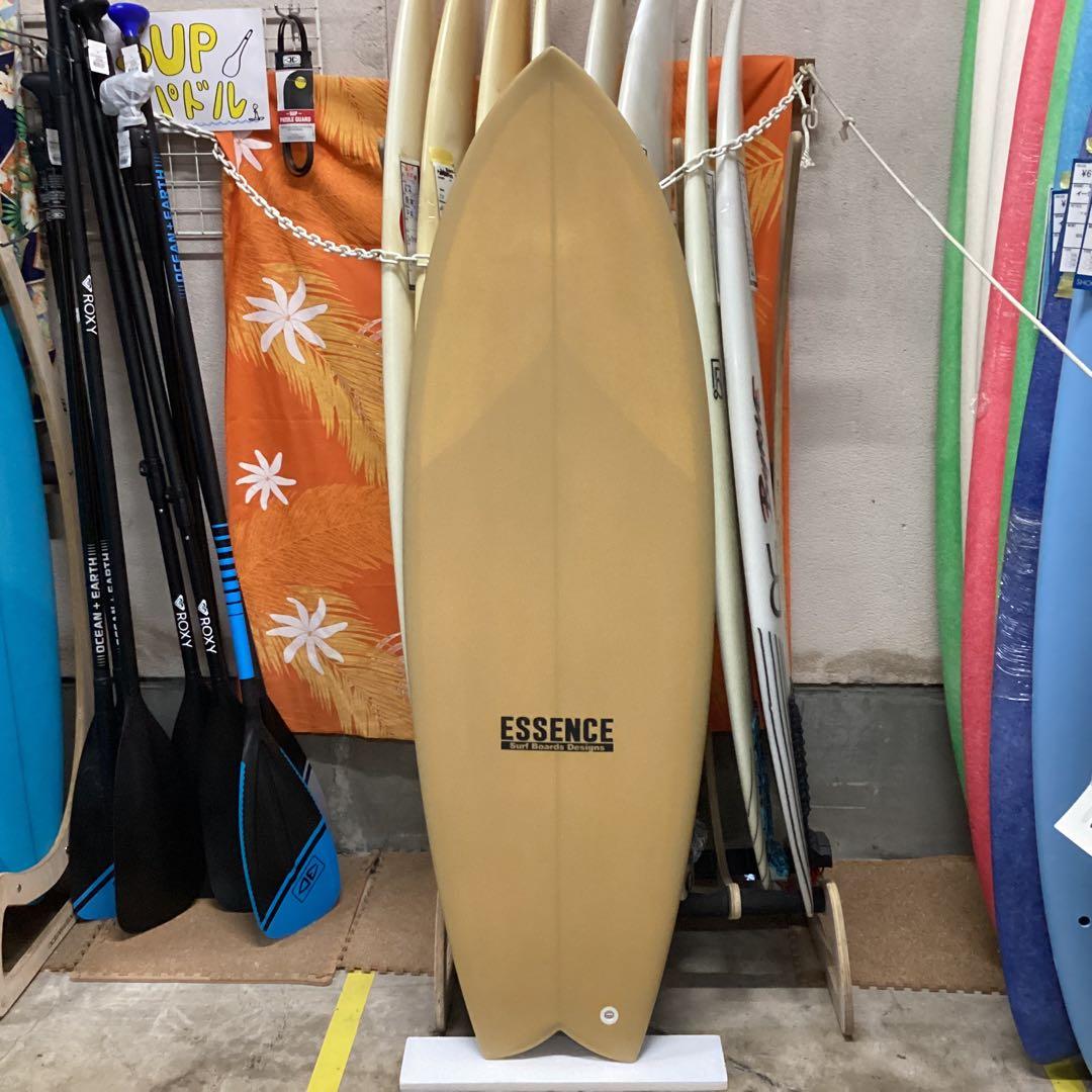新品格安ESSENCE フィッシュボード 5’2 158cmベージュ フィン付