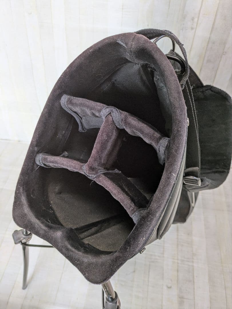 NIKE ゴルフキャディバック　スタンド付　ブラック