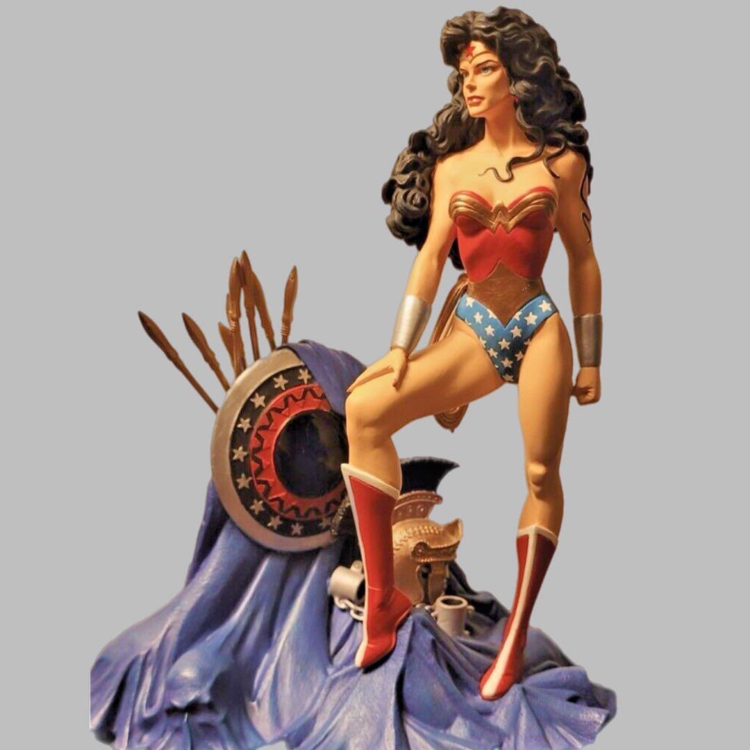 ワンダーウーマン 限定　コールドキャスト ハンドペイント　スタチュー