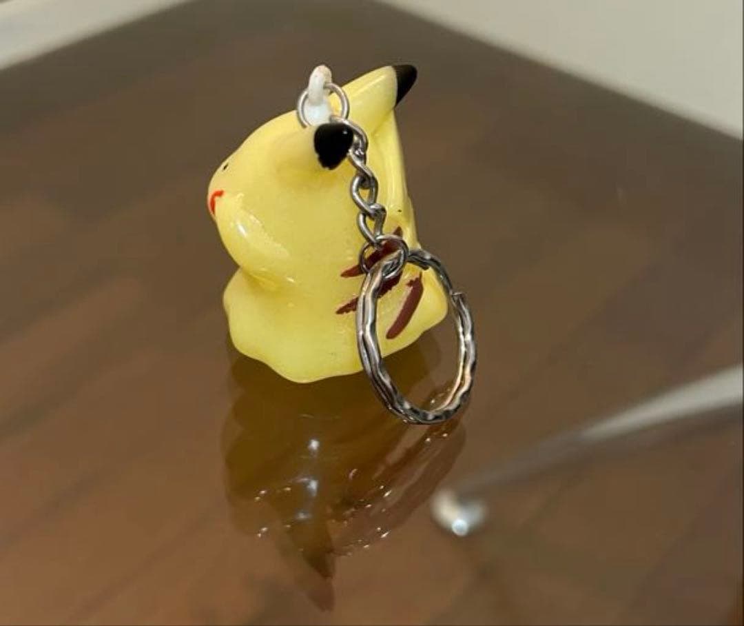 【セール・希少】ピカチュウ へんしんメタモン キーホルダー ポケモン