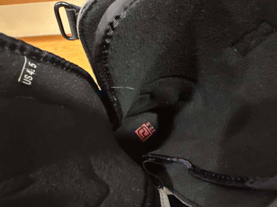 DEELUXE 子ども用スノーボードブーツ22.5センチ