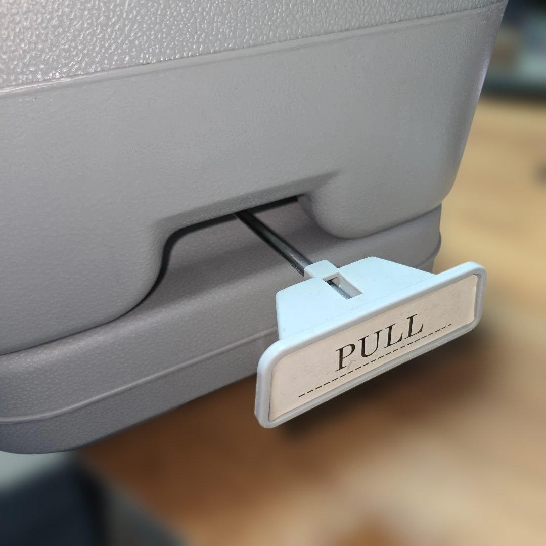 新品 未使用 災害時 車等の水洗ポータブルトイレ