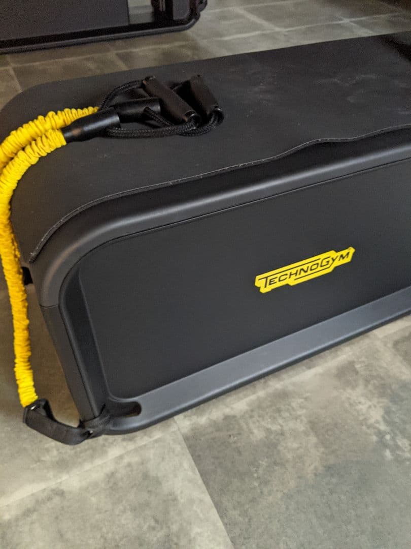 TECHNOGYM BENCH テクノジム　多機能トレーニングベンチ