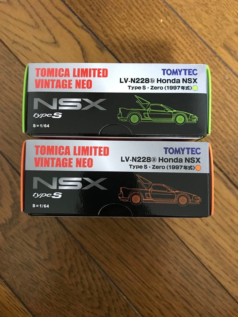 トミカリミテッドビンテージネオ　ホンダNSX typeS