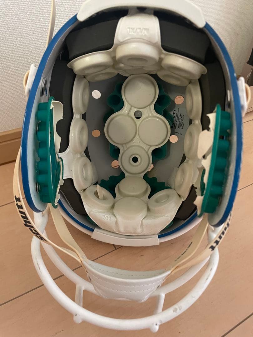 アメリカンフットボール　ヘルメット　Schutt ディスプレイ用