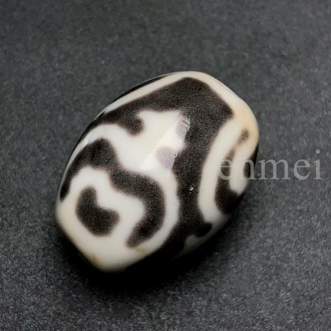 中国古美術・藏區回流・老料高油・達洛製・宝瓶天珠・西蔵工芸・瑪瑙・闢邪消災・根付