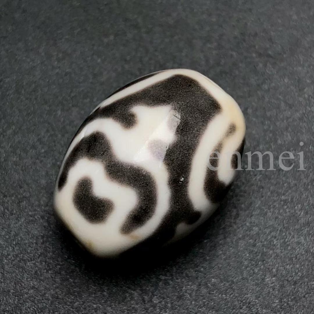 中国古美術・藏區回流・老料高油・達洛製・宝瓶天珠・西蔵工芸・瑪瑙・闢邪消災・根付