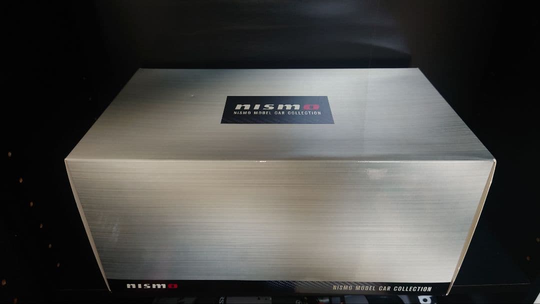 1000台限定 1/18 autoart NISSAN SKYLINE r32