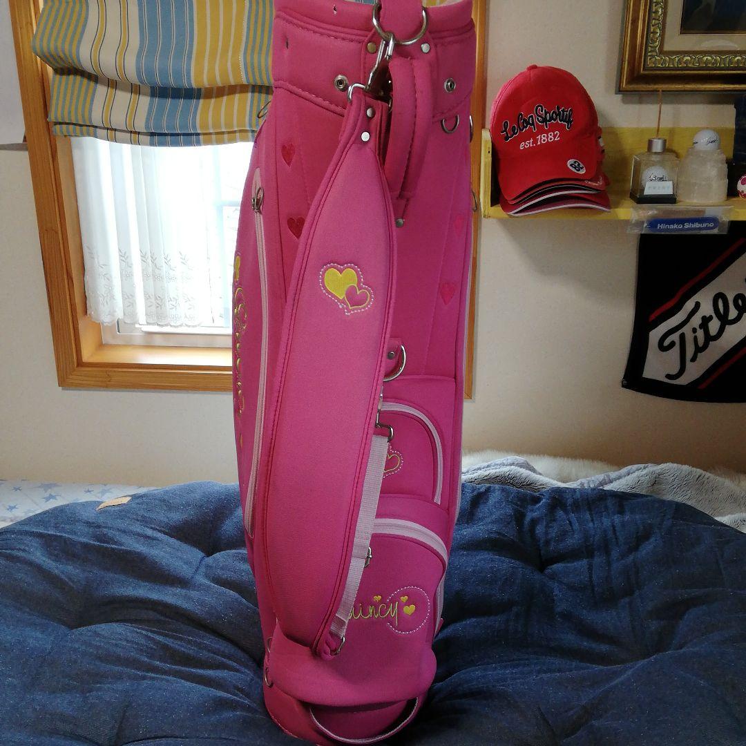 レディース、クインシーのキャディーバッグです。ハートが可愛いです。