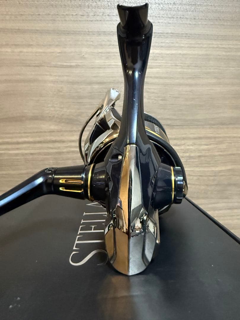 megabass52ほぼ未使用品　19ステラsw800hg