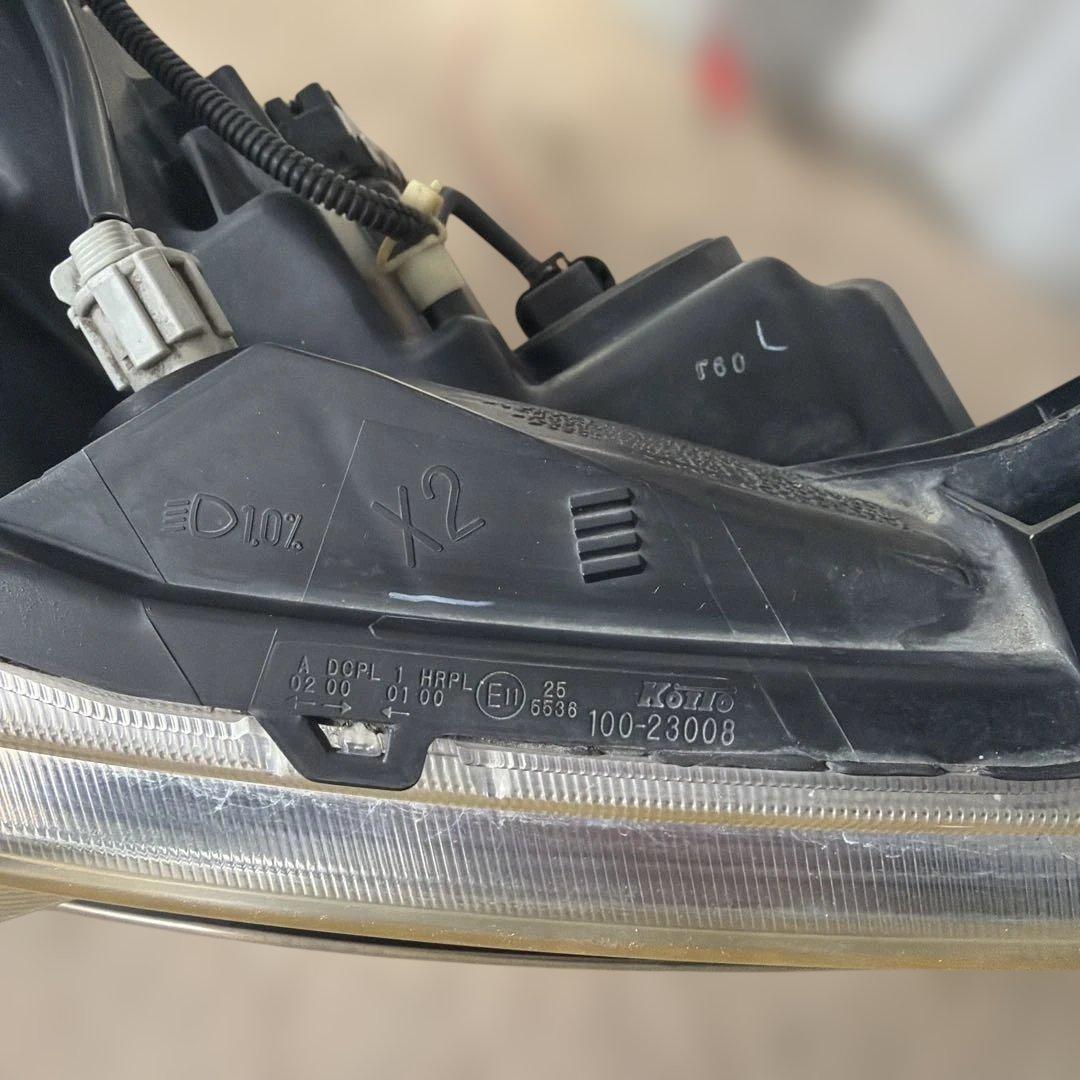 2010年 日産 エルグランド TE52 ヘッドライト左右セット