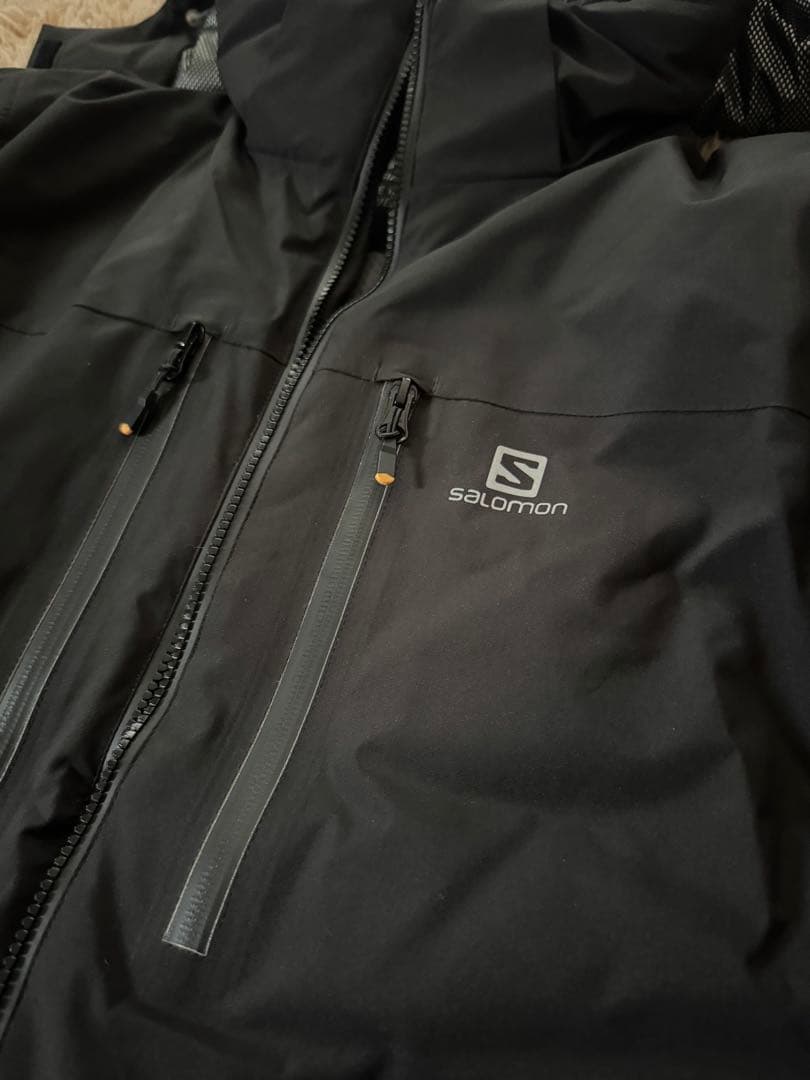 moca様　SALOMON 　スキーウェア　ダウンジャケット　フード付　ブラック