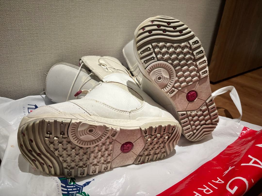 BURTON スノーボードブーツ ホワイト/ピンク　24cm