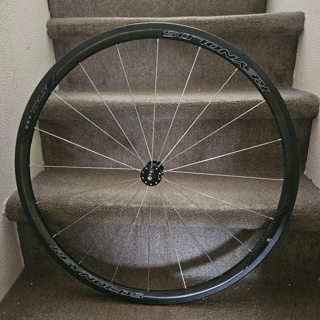 レイノルズ　アタック　カーボン　クリンチャー　フロント　ピスト