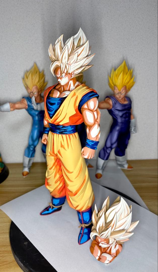 ドラゴンボール孫悟空フィギュア　リペイント　頭パンツ2点、磁石付き　輸送箱付き