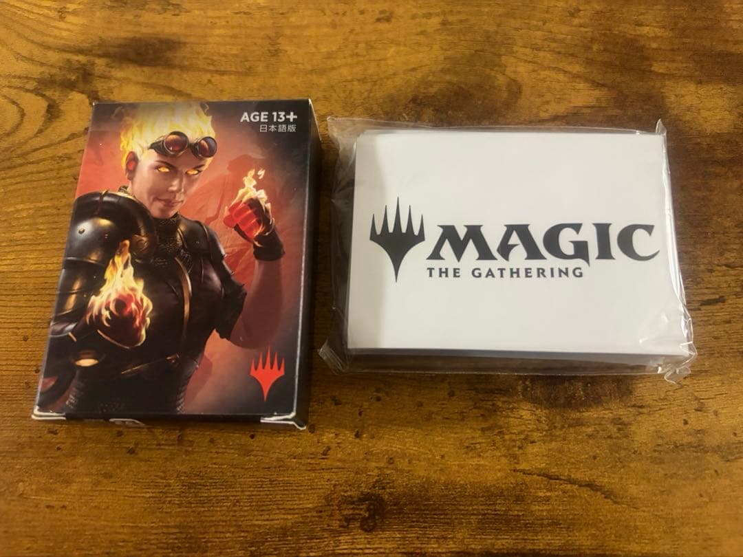 未使用マジックザギャザリング絶版レア公式ロゴスリーブ構築済みスターターデッキ赤