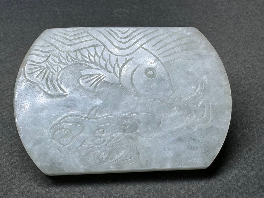 本翡翠　根付　中国美術　アンティーク　骨董　飾り物　古美術品　 置物　細密細工