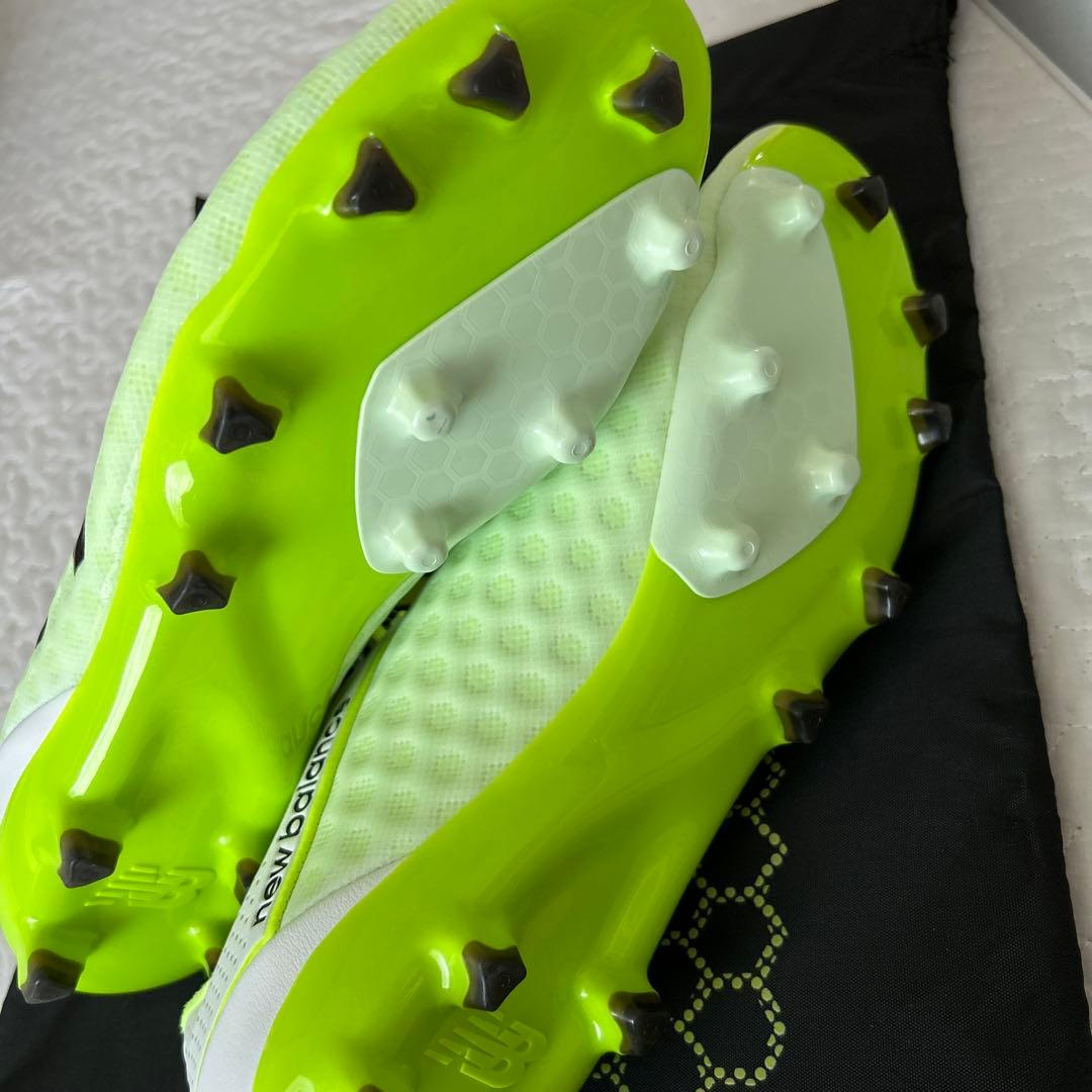 【未使用】ニューバランスサッカーシューズ （27.0cm）2E シューズ袋付き