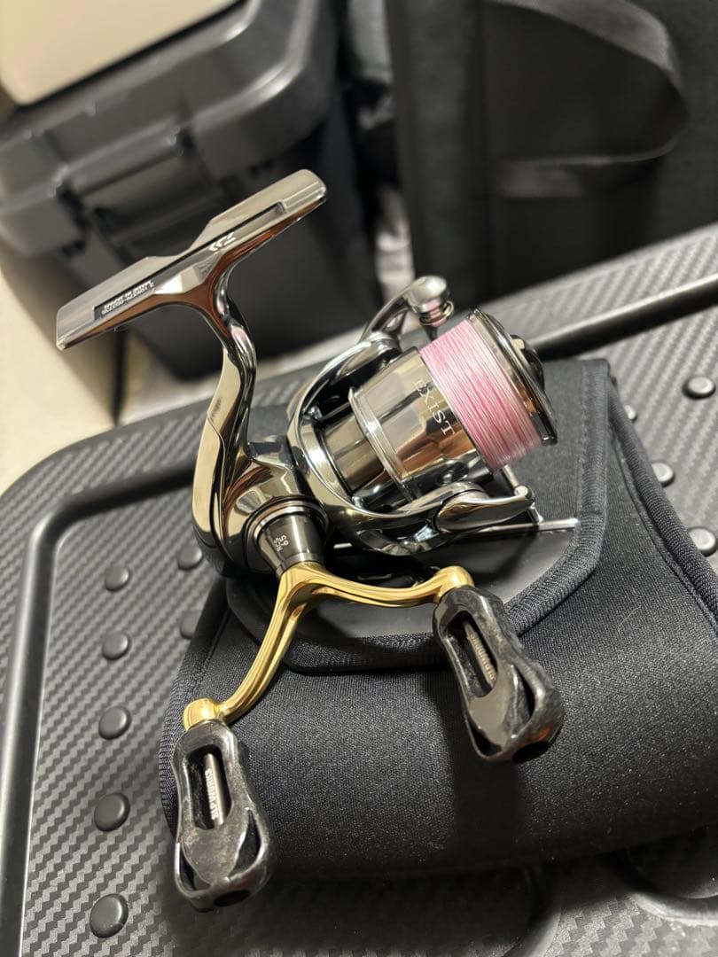 22イグジスト　DAIWA LT2000S-P 美品　VTS