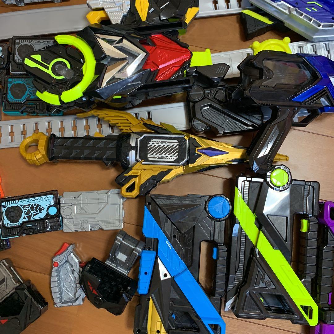 仮面ライダーゼロワン変身ベルド　まとめうり