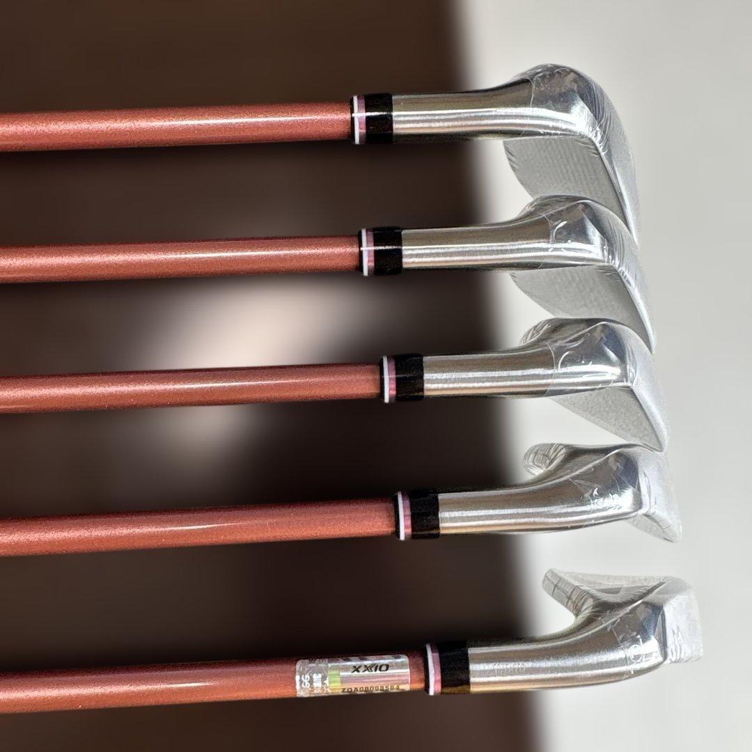 新品未使用 ゼクシオ13 レディース アイアンセット