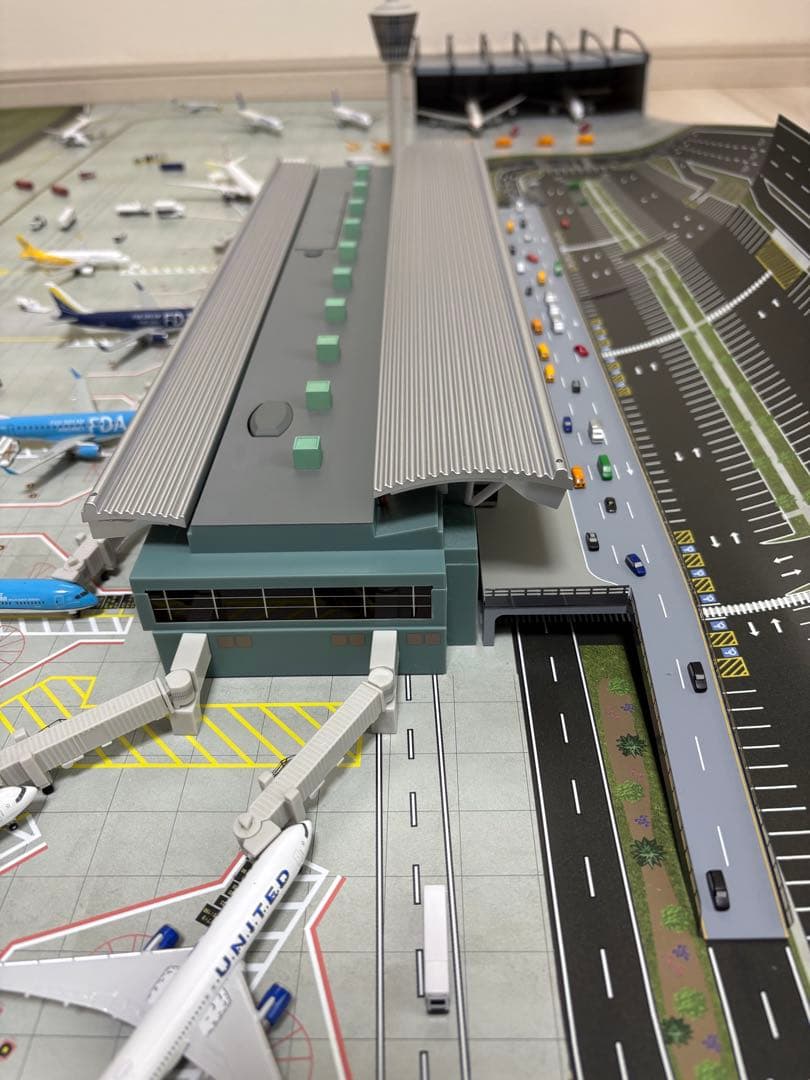 ①GJARPTB2 空港ターミナルビル　②GJAPS006 専用マット　セット