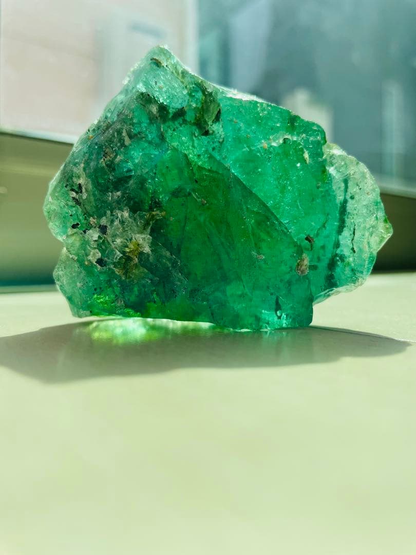 天然か不明 美しい青緑石 インテリア・コレクション向け