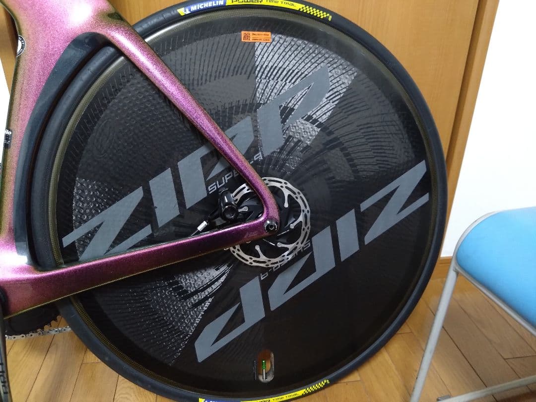 ZIPP 454nsw （前輪）ZIPP SUPER9 DISC（後輪）
