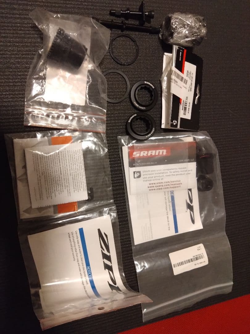 ZIPP 454nsw （前輪）ZIPP SUPER9 DISC（後輪）