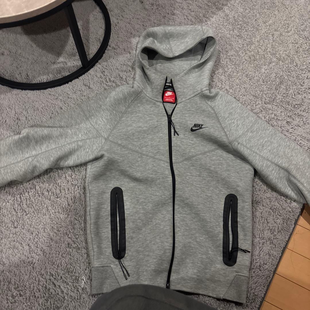 Nike テックフリース Sサイズ グレー