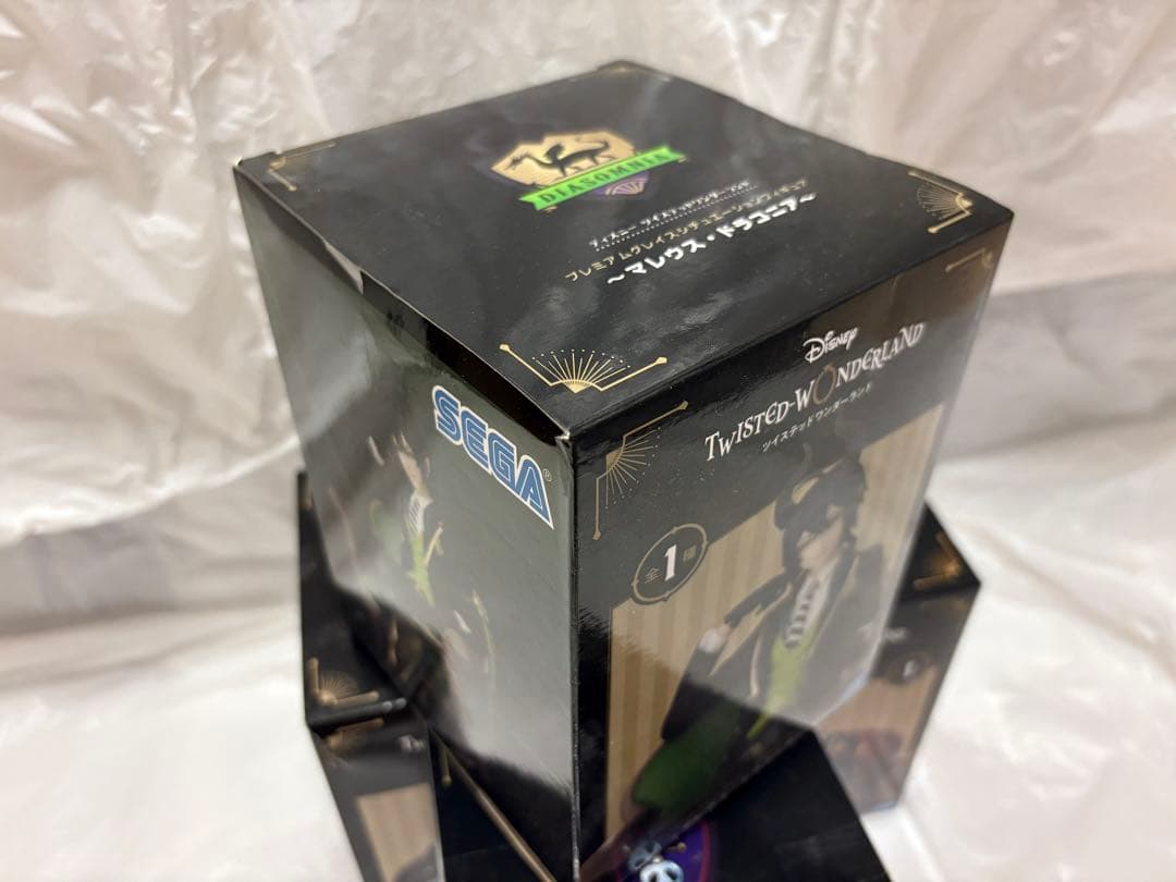 未開封　ディズニー　ツイステッドワンダーランド フィギュア　ツイステ