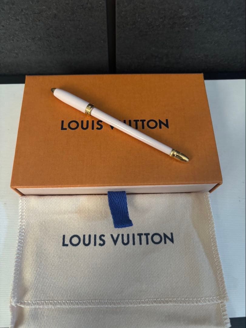 LOUIS VUITTON ボールペン 薄ピンク×ゴールド★美品★　ヴィトン