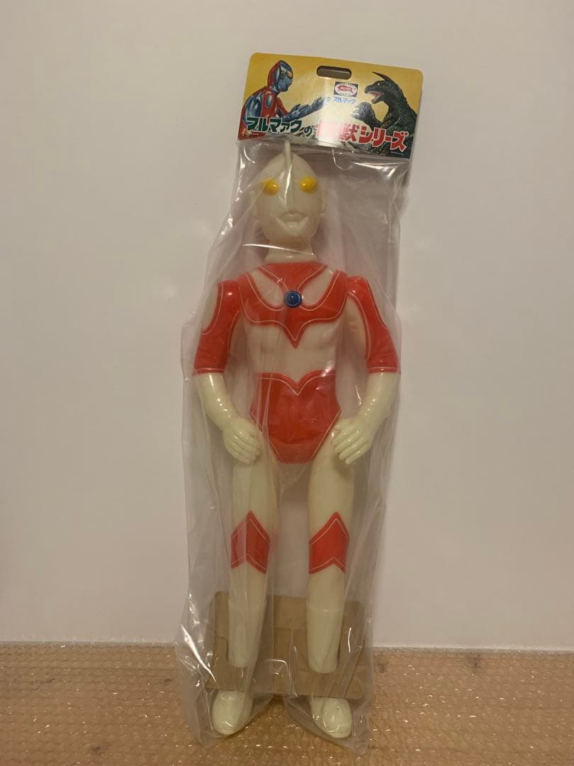 ブルマァク G帰ってきたウルトラマン（蓄光）フィギュア王限定カラー