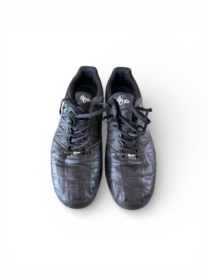 ATHLETA 10R ブラック スパイクシューズ