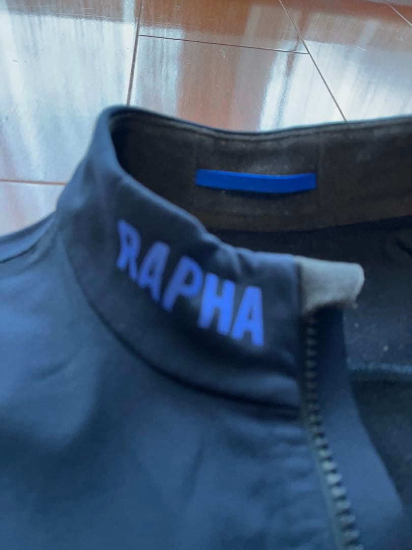 RAPHA PROTEAMウィンタージャケット　ネイビー　メンズMサイズ