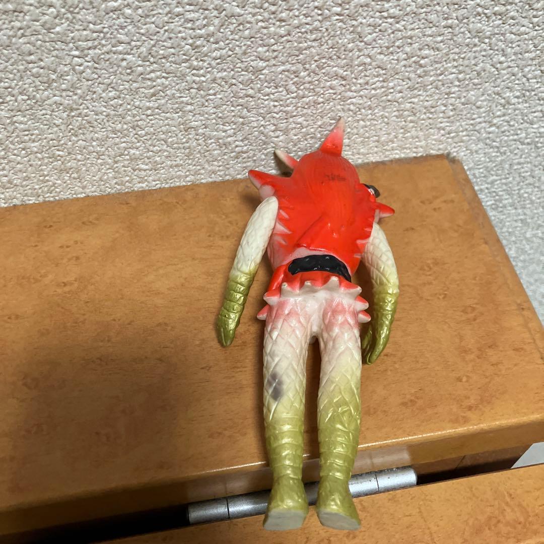 仮面ライダー怪人 エイキング ソフビ フィギュア レトロ