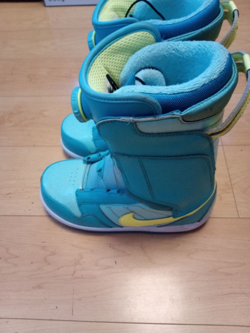 スノーボードブーツ　レディース　24.5センチ