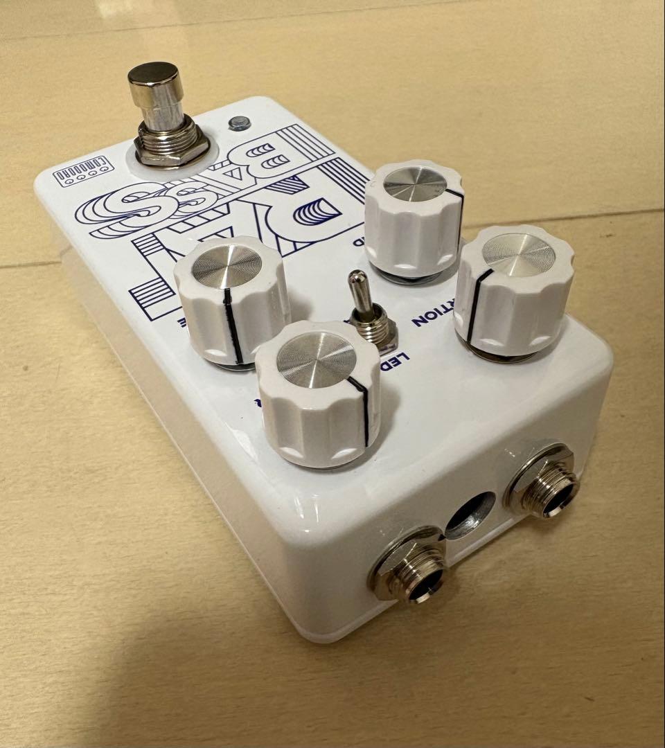 ベース Comodoro RAT BASS