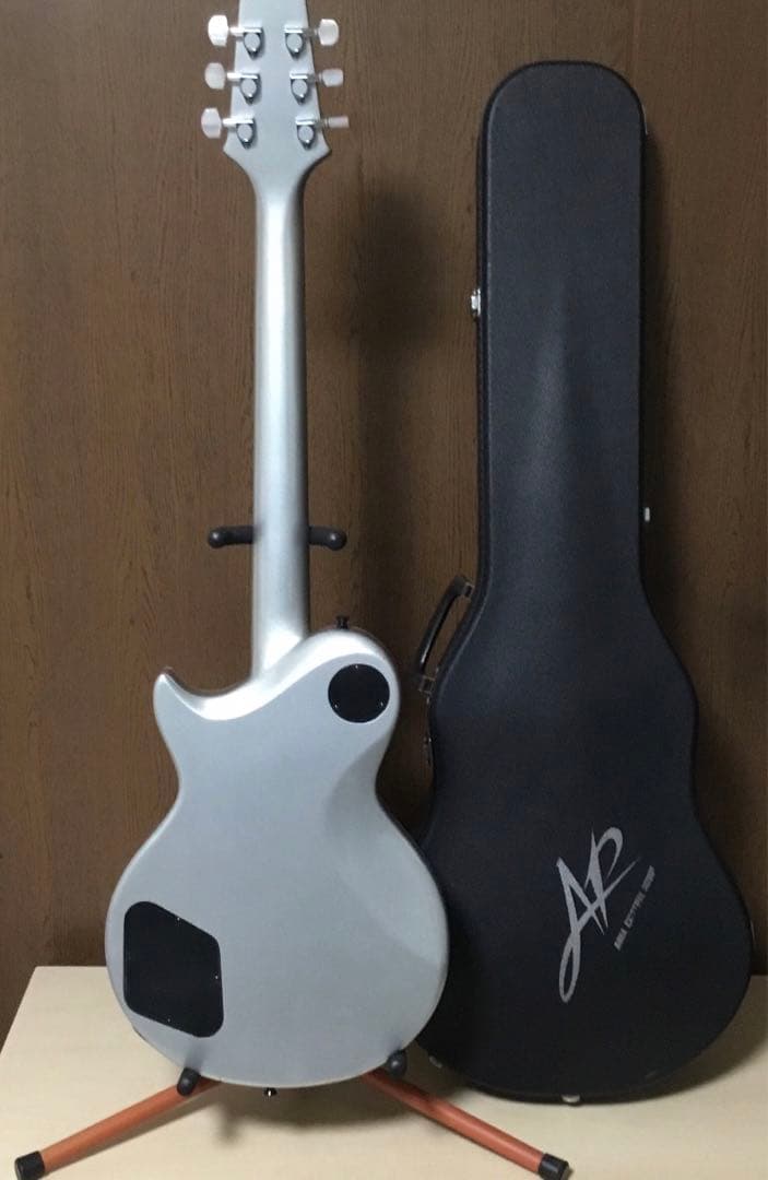エレキギターAria ProII PE-DLX レスポールタイプ付属品ケース付